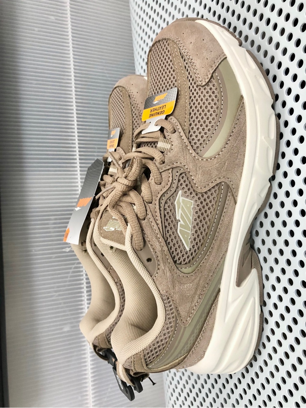 NEW AVIA 5000 Athletic Performance Running Sneakers Size 8.5M Brown Men’s